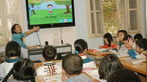 Dự kiến năm 2018, tất cả học sinh lớp 3 được học tiếng Anh